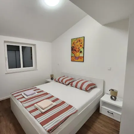 M&l I M&j * Malinska